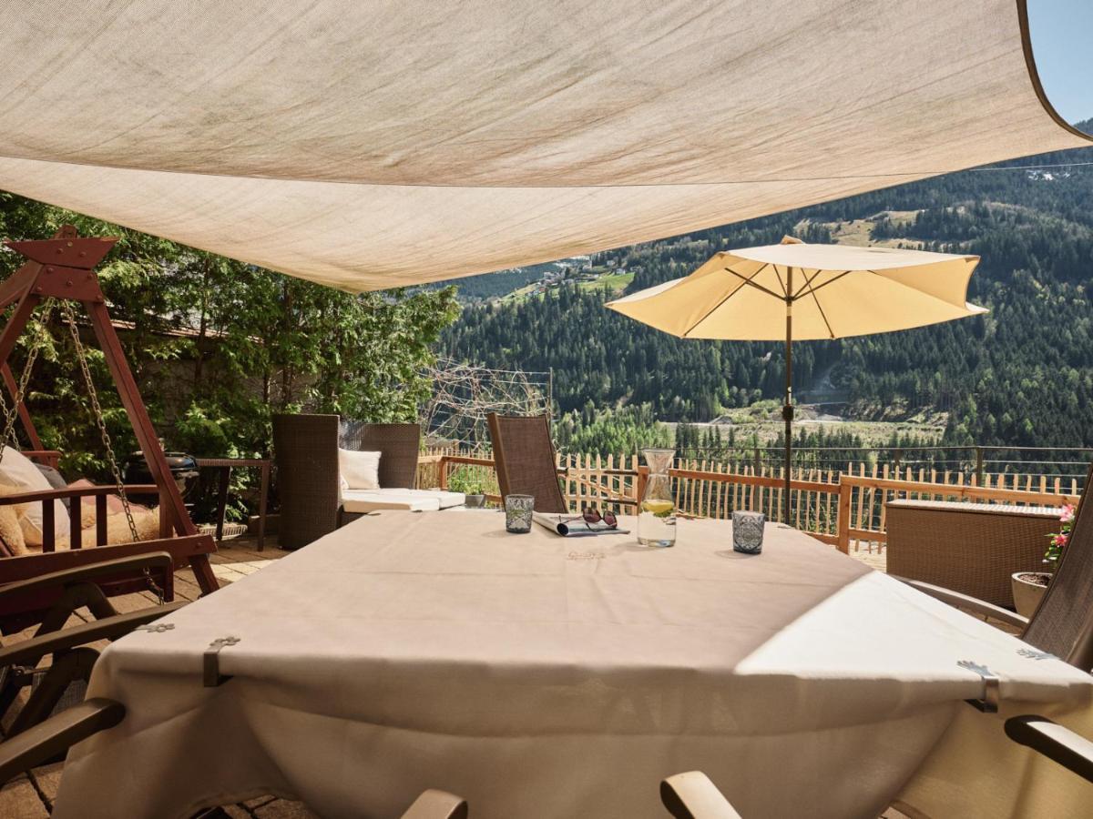 Boutique Apartment Sonnenhang - Incl Rooftop Spa Fliess Bagian luar foto