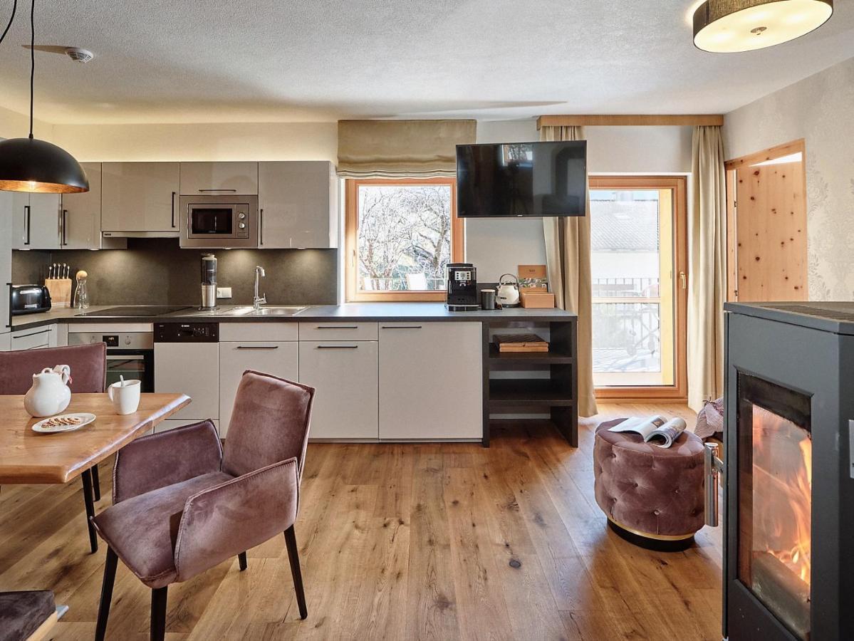 Boutique Apartment Sonnenhang - Incl Rooftop Spa Fliess Bagian luar foto