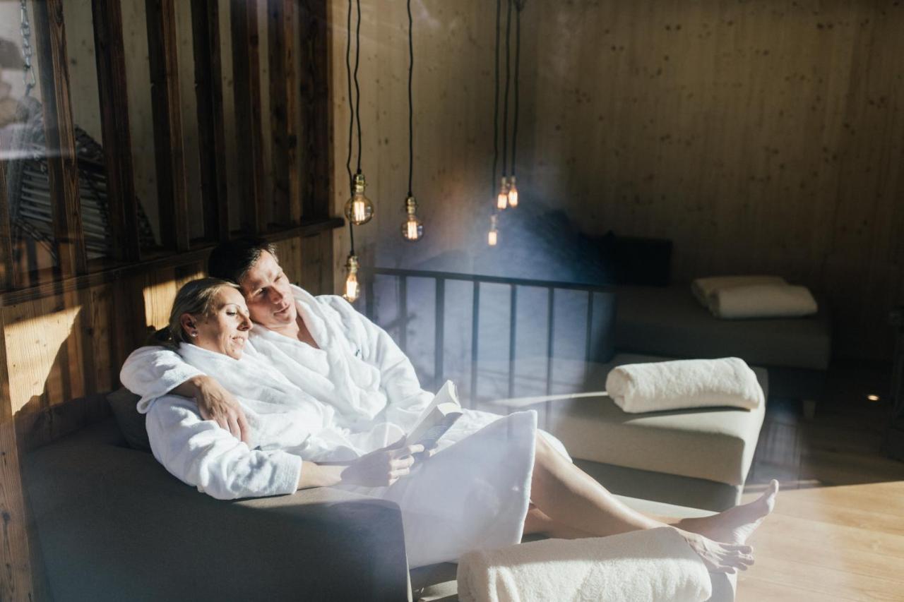 Boutique Apartment Sonnenhang - Incl Rooftop Spa Fliess Bagian luar foto