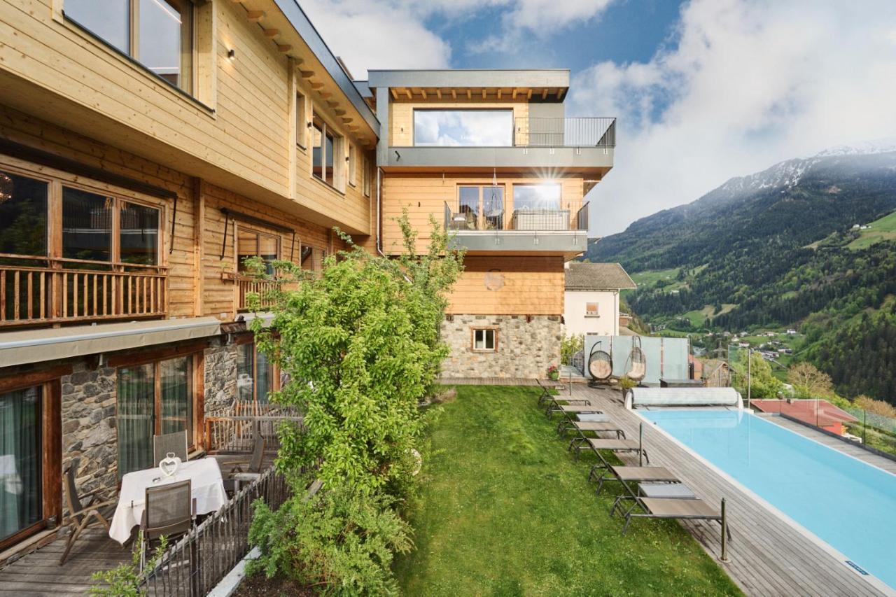 Boutique Apartment Sonnenhang - Incl Rooftop Spa Fliess Bagian luar foto